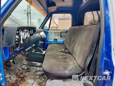 Zdjęcie 7 z 14 samochodu: 1983 CHEVROLET C10 VIN:1GCEC14H3DJ155841 - miniatura