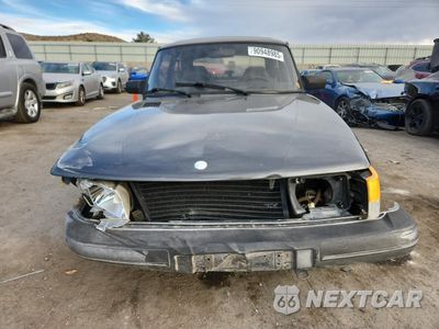 Piąte zdjęcie samochodu w środku: 1988 SAAB 900 VIN:YS3AL35L8J3027679 - miniatura