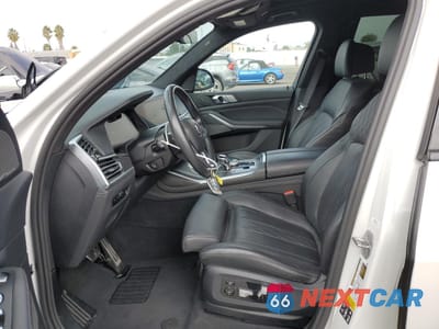 Zdjęcie 7 z 14 samochodu: 2022 BMW X7 ALPINA XB7 VIN:5UXCX6C18N9N12638 - miniatura