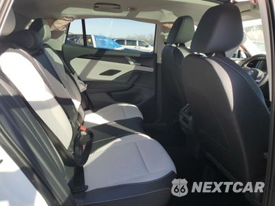 Zdjęcie 11 z 13 samochodu: 2025 VOLKSWAGEN TIGUAN SE VIN:3VVMR7RM9SM057059 - miniatura