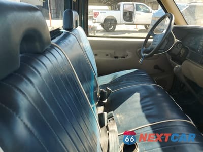 Zdjęcie 10 z 12 samochodu: 1997 CHEVROLET GMT-400 C1500 VIN:1GCEC14W8VZ143783 - miniatura