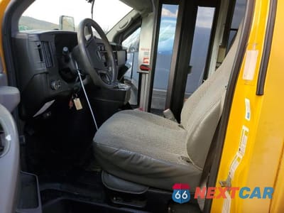 Zdjęcie 7 z 13 samochodu: 2009 CHEVROLET EXPRESS SCHOOL BUS VIN:1GBHG31C391155775 - miniatura