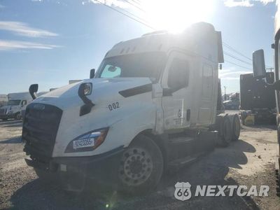 Drugie zdjęcie samochodu z przodu: 2019 FREIGHTLINER CASCADIA 126 VIN:3AKJHHDR1KSKB4817 - miniatura