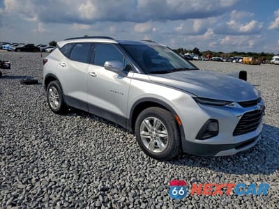 Czwarte zdjęcie samochodu z boku: 2022 CHEVROLET BLAZER 2LT VIN:3GNKBCR43NS133773 - miniatura