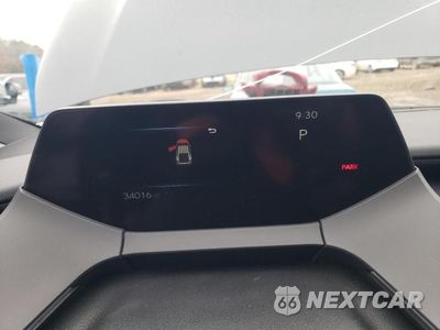 Zdjęcie 9 z 11 samochodu: 2024 TOYOTA PRIUS PRIME SE VIN:JTDACACU9R3026009 - miniatura