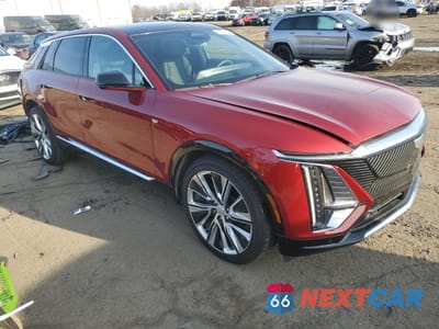 Czwarte zdjęcie samochodu z boku: 2025 CADILLAC LYRIQ LUXURY VIN:1GYKPTRL3SZ301552 - miniatura