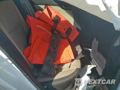 Zdjęcie 10 z 13 samochodu: 2022 HYUNDAI ACCENT SE VIN:3KPC24A63NE179022 - miniatura