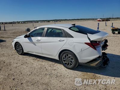 Drugie zdjęcie samochodu z przodu: 2024 HYUNDAI ELANTRA SEL VIN:KMHLM4DG9RU806968 - miniatura