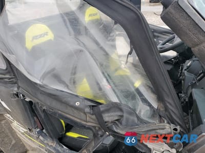 Piąte zdjęcie samochodu w środku: 2017 POLARIS RZR S 900 EPS VIN:3NSVBE876HH012815 - miniatura