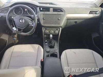 Zdjęcie 8 z 14 samochodu: 2020 VOLKSWAGEN TIGUAN SE VIN:3VV2B7AX8LM076494 - miniatura