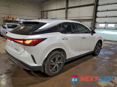 Trzecie zdjęcie samochodu z tyłu: 2024 LEXUS RX 350H BASE VIN:2T2BBMCA9RC049243 - miniatura