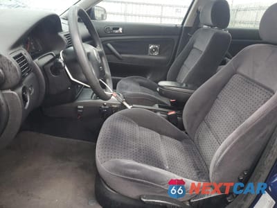 Zdjęcie 7 z 12 samochodu: 2000 VOLKSWAGEN PASSAT GLS VIN:WVWMA23B9YP344839 - miniatura