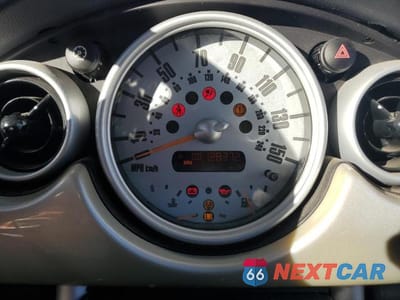 Zdjęcie 9 z 11 samochodu: 2004 MINI COOPER S VIN:WMWRE33484TD85739 - miniatura