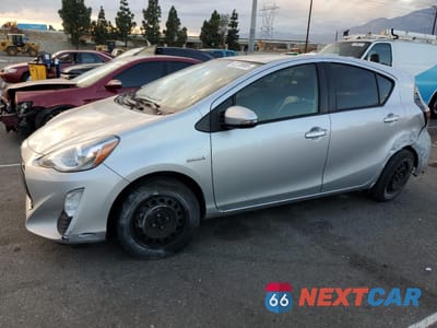 2016 TOYOTA PRIUS C JTDKDTB3XG1134296 - główne zdjęcie licytacji z USA - miniatura