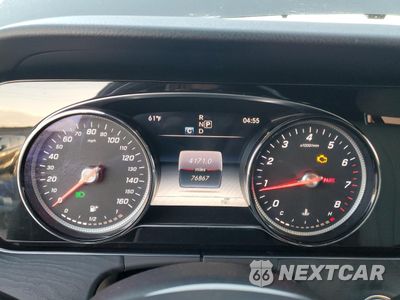 Zdjęcie 9 z 12 samochodu: 2017 MERCEDES-BENZ E 300 4MATIC VIN:WDDZF4KBXHA240177 - miniatura