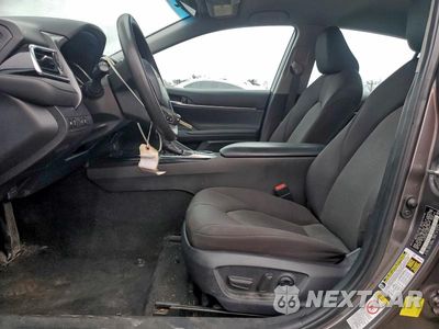 Zdjęcie 7 z 11 samochodu: 2018 TOYOTA CAMRY L VIN:4T1B11HK7JU625857 - miniatura