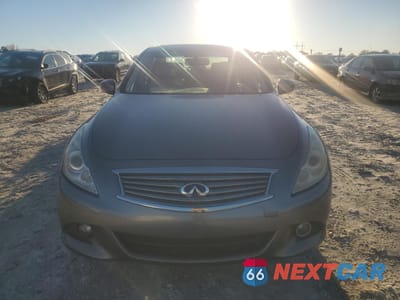 Piąte zdjęcie samochodu w środku: 2015 INFINITI Q40 VIN:JN1CV6AR5FM522643 - miniatura