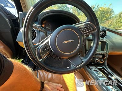 Zdjęcie 12 z 14 samochodu: 2013 JAGUAR XJ VIN:SAJWA1C73D8V44829 - miniatura