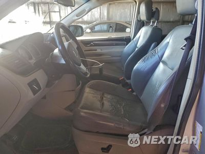 Zdjęcie 7 z 13 samochodu: 2010 VOLKSWAGEN ROUTAN SE VIN:2V4RW3D12AR268314 - miniatura