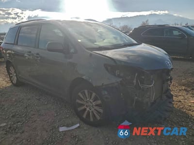 Czwarte zdjęcie samochodu z boku: 2011 TOYOTA SIENNA LE VIN:5TDJK3DC6BS008379 - miniatura