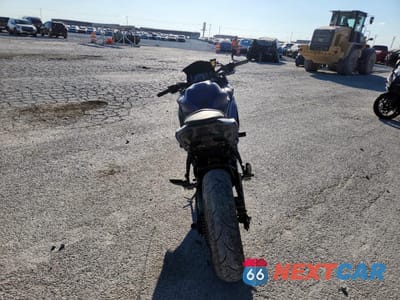 Czwarte zdjęcie samochodu z boku: 2022 KAWASAKI EX650 N VIN:ML5EXEN11NDA74959 - miniatura