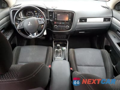 Zdjęcie 8 z 12 samochodu: 2017 MITSUBISHI OUTLANDER ES VIN:JA4AZ2A39HZ028542 - miniatura