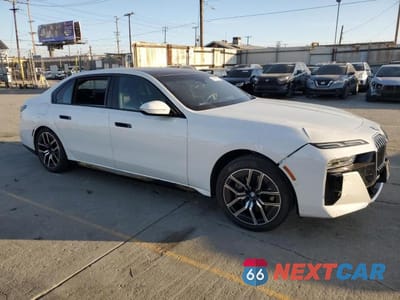 Czwarte zdjęcie samochodu z boku: 2025 BMW 740 I VIN:WBA23EH06SCT72278 - miniatura