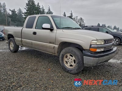 Czwarte zdjęcie samochodu z boku: 2000 CHEVROLET SILVERADO K1500 VIN:1GCEK19T9YE150562 - miniatura