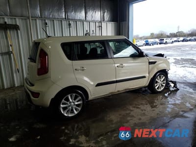 Trzecie zdjęcie samochodu z tyłu: 2013 KIA SOUL + VIN:KNDJT2A64D7547862 - miniatura