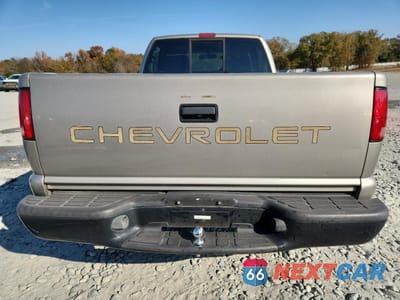 Zdjęcie 6 z 12 samochodu: 2002 CHEVROLET S TRUCK S10 VIN:1GCCS145028136474 - miniatura