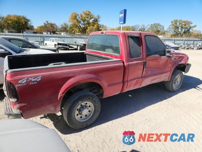 Trzecie zdjęcie samochodu z tyłu: 2000 FORD F250 SUPER DUTY VIN:1FTNX21FXYEA18620 - miniatura