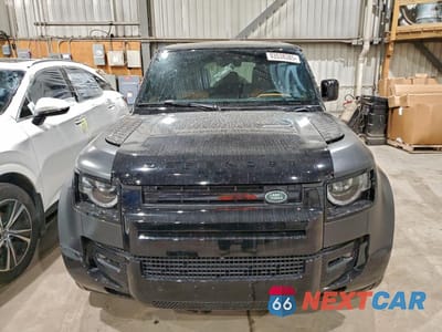 Piąte zdjęcie samochodu w środku: 2024 LAND ROVER DEFENDER 110 X VIN:SALEX7EU5R2268395 - miniatura