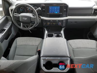 Zdjęcie 8 z 15 samochodu: 2025 FORD F350 SUPER DUTY VIN:1FT8W3DTXSED29236 - miniatura