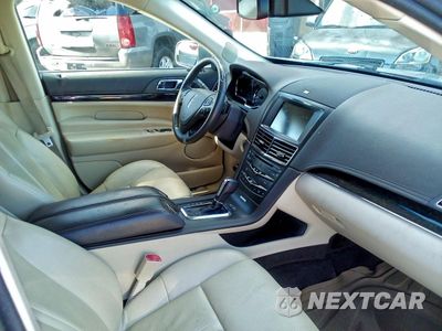 Piąte zdjęcie samochodu w środku: 2014 LINCOLN MKT VIN:2LMHJ5AT1EBL57540 - miniatura