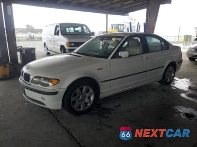 2004 BMW 325 IS SULEV WBAAZ334X4KP88884 - główne zdjęcie licytacji z USA - miniatura