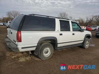 Trzecie zdjęcie samochodu z tyłu: 1997 CHEVROLET SUBURBAN K2500 VIN:1GNGK26J7VJ300728 - miniatura