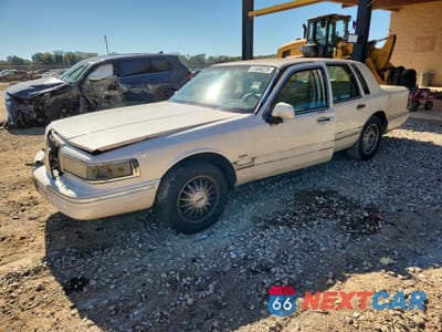 1996 LINCOLN TOWN CAR CARTIER 1LNLM83W6TY635368 - główne zdjęcie licytacji z USA - miniatura