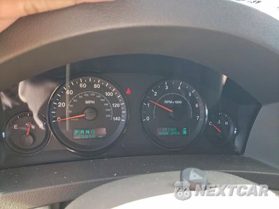 Zdjęcie 9 z 13 samochodu: 2005 JEEP GRAND CHEROKEE LAREDO VIN:1J4GR48K25C708557 - miniatura