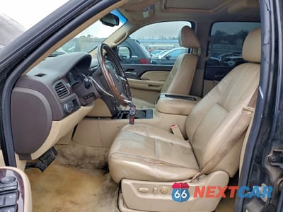 Zdjęcie 7 z 16 samochodu: 2007 GMC YUKON XL DENALI VIN:1GKFK66867J280231 - miniatura