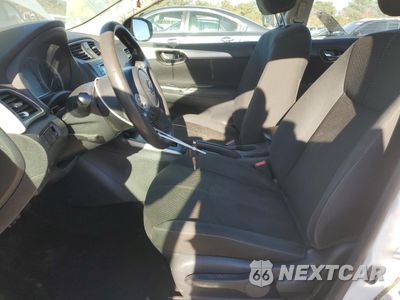 Zdjęcie 7 z 13 samochodu: 2018 NISSAN SENTRA S VIN:3N1AB7AP1JY232880 - miniatura