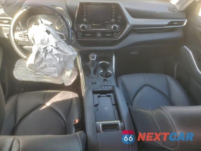 Zdjęcie 8 z 14 samochodu: 2022 TOYOTA HIGHLANDER XLE VIN:5TDGZRAH5NS541496 - miniatura