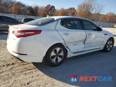 Trzecie zdjęcie samochodu z tyłu: 2013 KIA OPTIMA HYBRID VIN:KNAGM4AD5D5059224 - miniatura