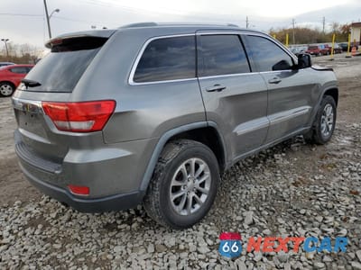 Trzecie zdjęcie samochodu z tyłu: 2011 JEEP GRAND CHEROKEE LAREDO VIN:1J4RR4GG7BC681048 - miniatura