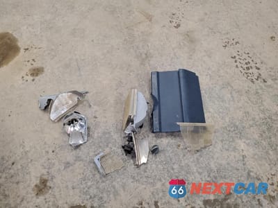 Zdjęcie 13 z 14 samochodu: 1993 CHEVROLET SUBURBAN K1500 VIN:1GNFK16K3PJ344968 - miniatura