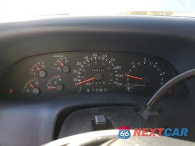 Zdjęcie 8 z 11 samochodu: 1999 FORD F250 SUPER DUTY VIN:1FTNF21L8XEA44771 - miniatura