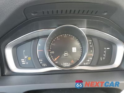 Zdjęcie 9 z 12 samochodu: 2018 VOLVO V60 T5 DYNAMIC VIN:YV140MEL1J2392563 - miniatura