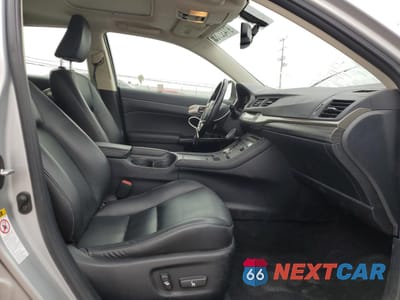 Zdjęcie 7 z 13 samochodu: 2016 LEXUS CT 200 VIN:JTHKD5BH4G2277454 - miniatura