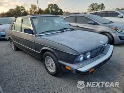 Czwarte zdjęcie samochodu z boku: 1986 BMW 535 I AUTOMATIC VIN:WBADC8402G1720869 - miniatura