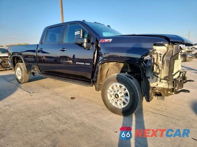 Czwarte zdjęcie samochodu z boku: 2024 CHEVROLET SILVERADO K2500 HEAVY DUTY LT VIN:1GC4YNEY5RF290462 - miniatura