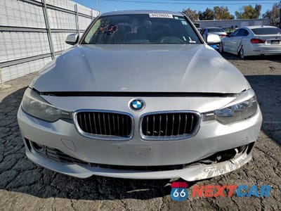 Piąte zdjęcie samochodu w środku: 2013 BMW 328 I SULEV VIN:WBA3C1G56DNR47187 - miniatura